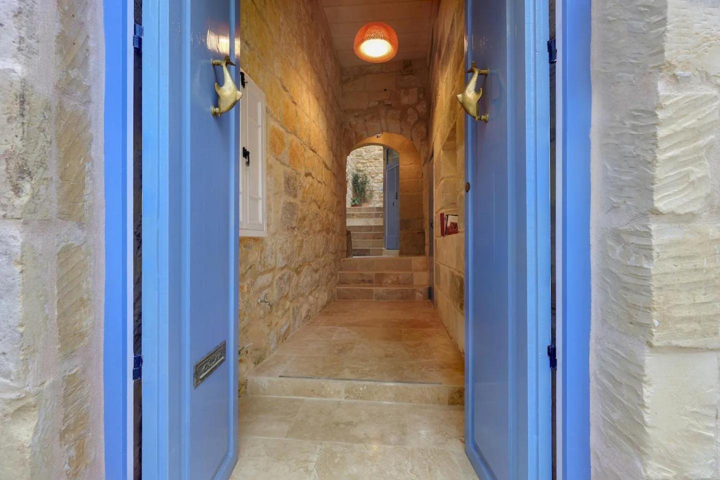 Historic Hideaways - 900 Year Old Converted Studios Victoria Exterior foto