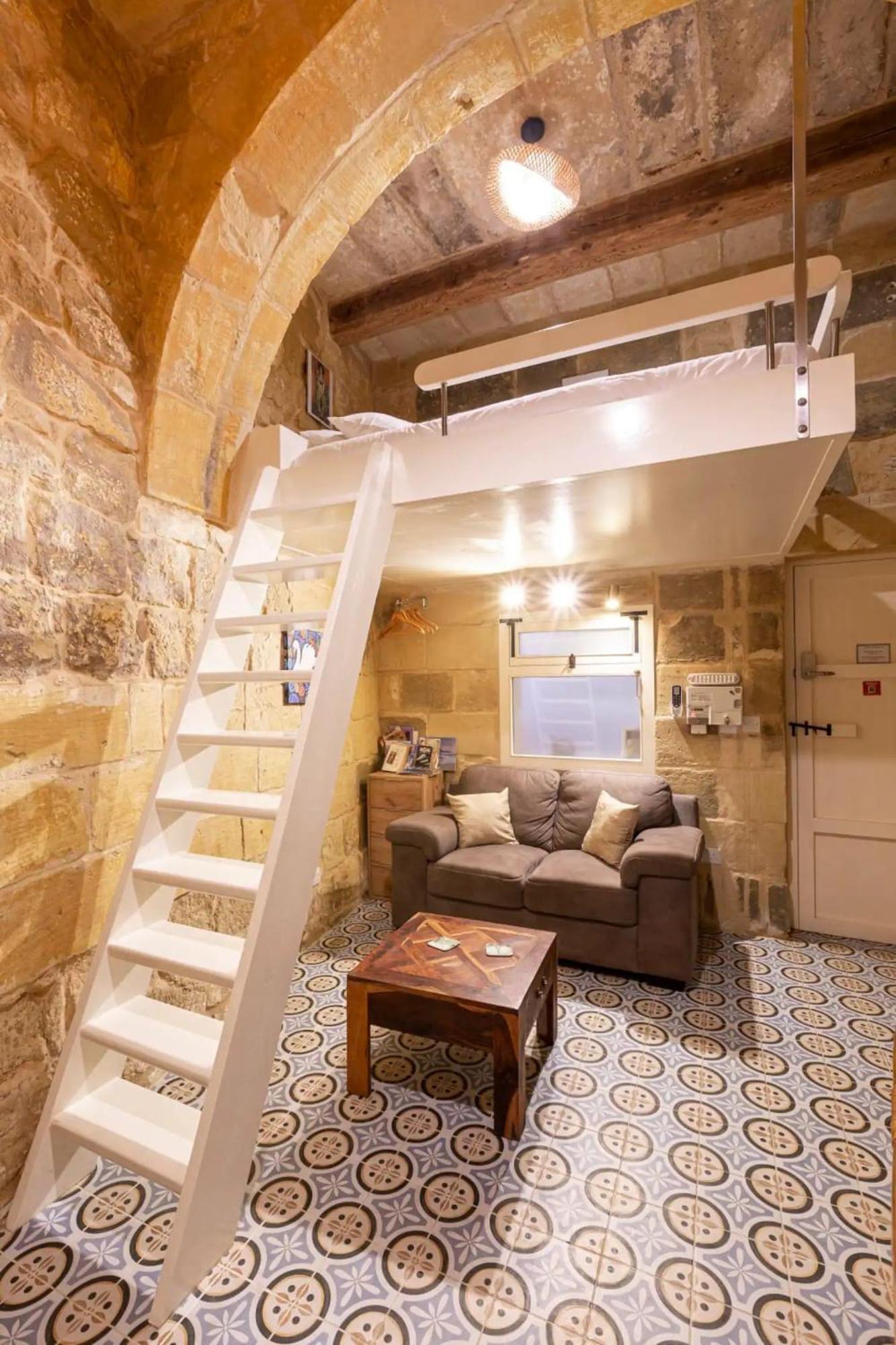 Historic Hideaways - 900 Year Old Converted Studios Victoria Exterior foto