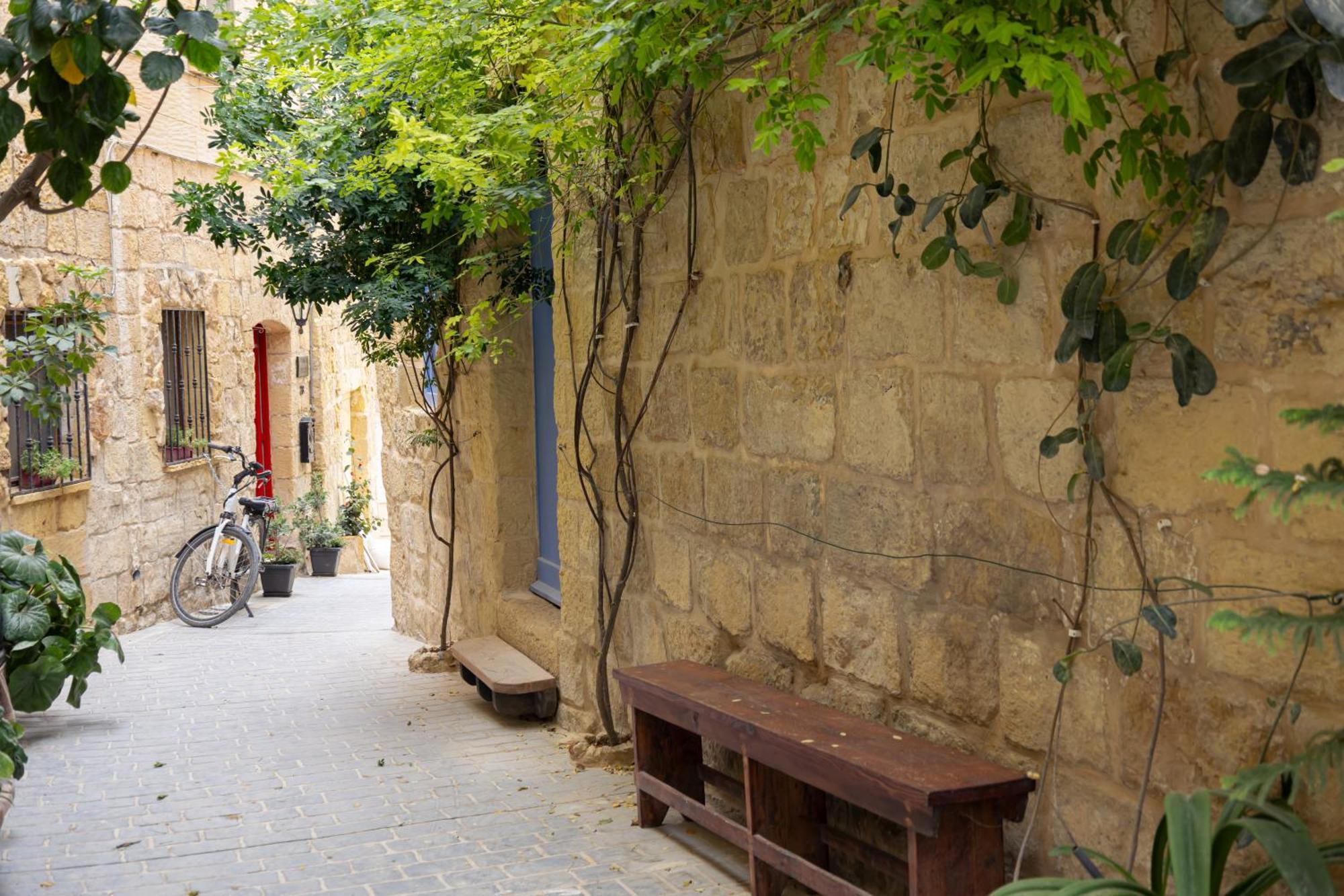 Historic Hideaways - 900 Year Old Converted Studios Victoria Exterior foto